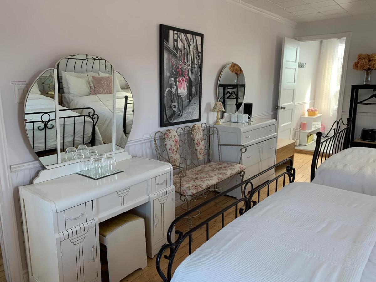 Maison Charles Edmond Grandes-Bergeronnes Εξωτερικό φωτογραφία