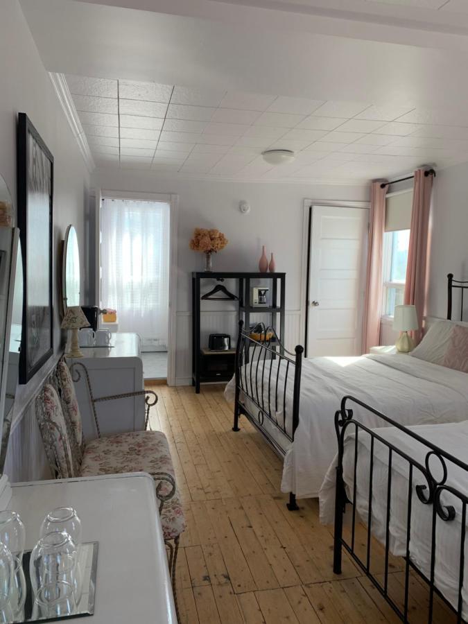 Maison Charles Edmond Grandes-Bergeronnes Εξωτερικό φωτογραφία